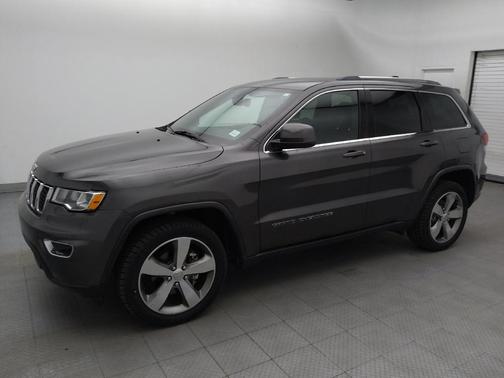 Granite Crystal Metallic Clearcoat 2020 Jeep Grand Cherokee Laredo