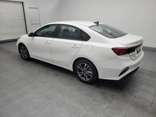 Snow White Pearl 2022 Kia Forte LXS