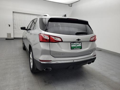 Silver Ice Metallic 2020 Chevrolet Equinox 1LT
