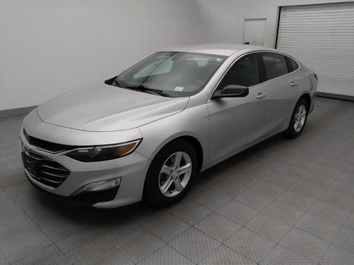Silver Ice Metallic 2020 Chevrolet Malibu 1LS