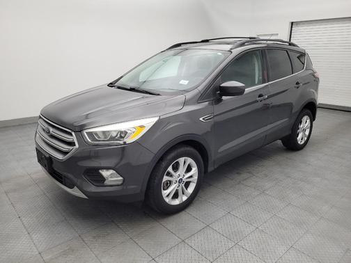Magnetic Metallic 2017 Ford Escape SE