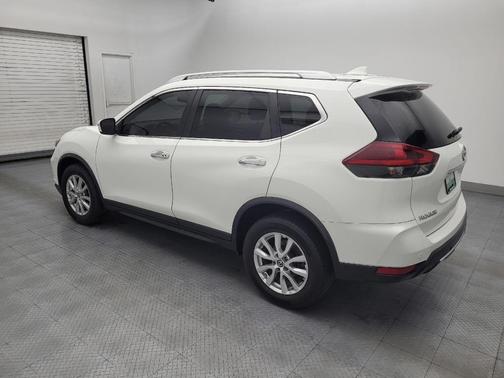 White 2020 Nissan Rogue SV