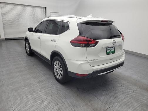 White 2020 Nissan Rogue SV
