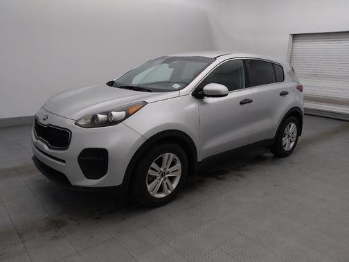 Sparkling Silver 2019 Kia Sportage LX
