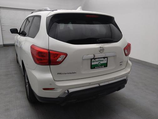 2019 Nissan Pathfinder SL