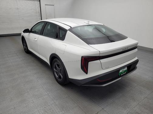 Snow White Pearl 2025 Kia K4 LXS