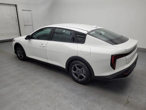 Snow White Pearl 2025 Kia K4 LXS