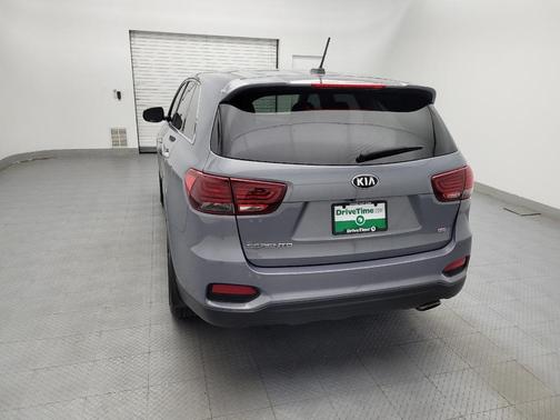 Everlasting Silver 2020 Kia Sorento LX