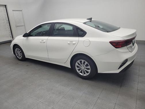 Clear White 2023 Kia Forte LX