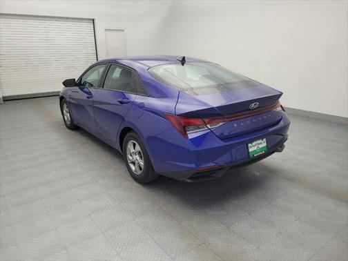 2022 Hyundai ELANTRA SE