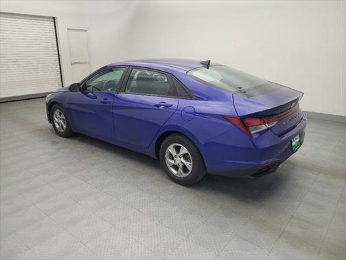 2022 Hyundai ELANTRA SE