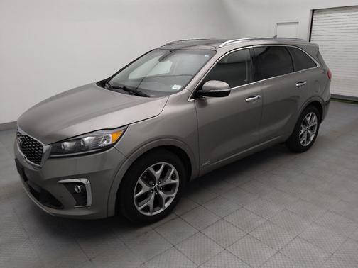 Titanium Silver 2019 Kia Sorento SX