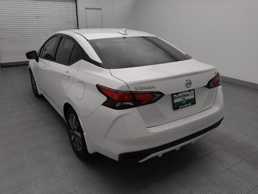Aspen White Tricoat 2022 Nissan Versa 1.6 SV