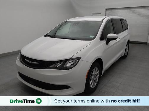 Bright White Clearcoat 2023 Chrysler Voyager LX