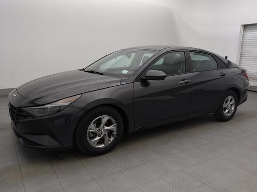 2021 Hyundai ELANTRA SE