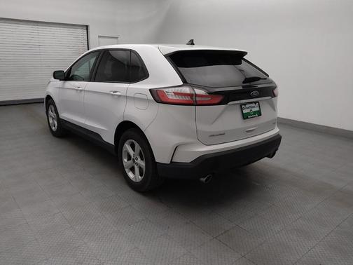 Oxford White 2019 Ford Edge SE