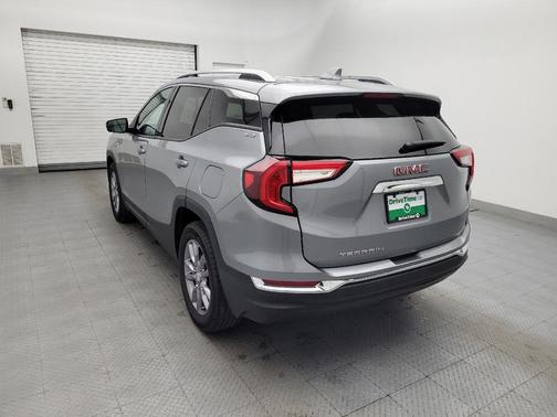 Sterling Metallic 2023 GMC Terrain SLT