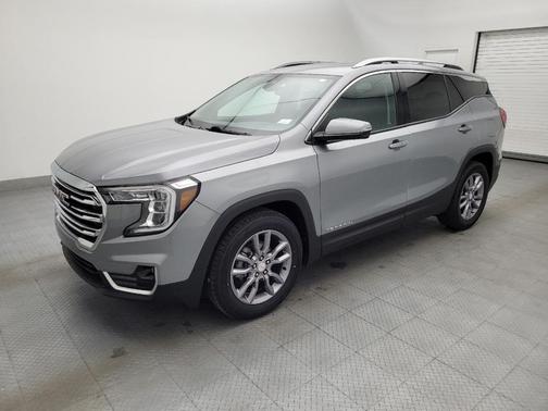 Sterling Metallic 2023 GMC Terrain SLT