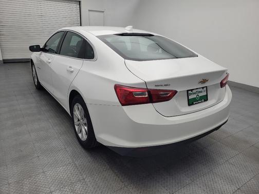Summit White 2023 Chevrolet Malibu FWD 1LT