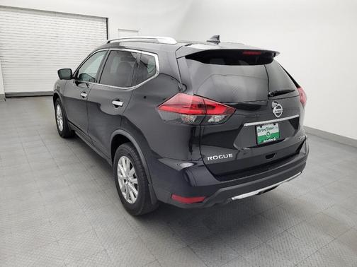 Magnetic Black 2018 Nissan Rogue SV