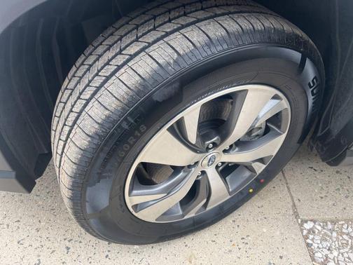 2024 Subaru Ascent Premium