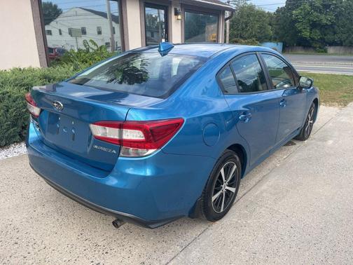 2019 Subaru Impreza 2.0i Premium
