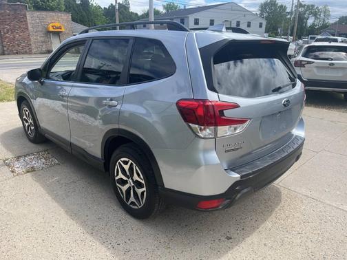 2020 Subaru Forester Premium