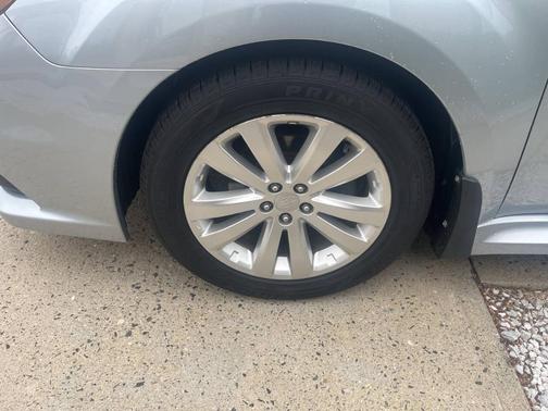 2013 Subaru Legacy 2.5i Limited