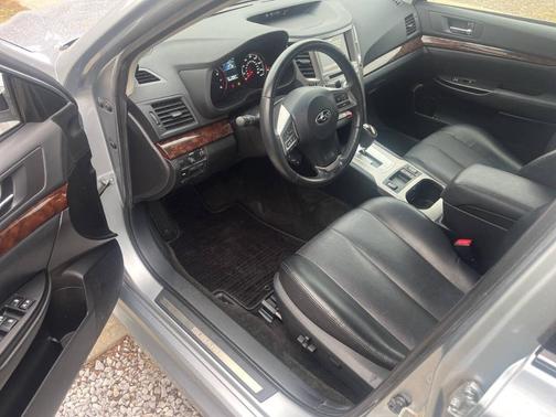 2013 Subaru Legacy 2.5i Limited