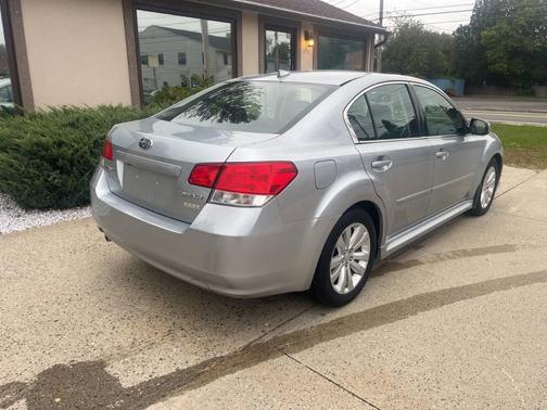 2013 Subaru Legacy 2.5i Limited
