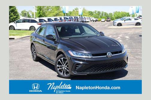 Deep Black Pearl 2025 Volkswagen Jetta 1.5T Sport
