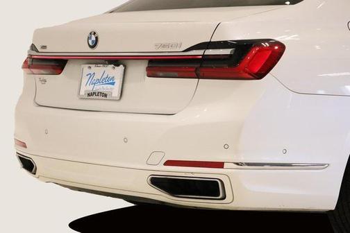 2020 BMW 750 i xDrive