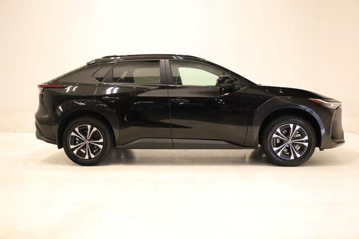 Heavy Metal w/Black Roof 2025 Toyota bZ4X XLE