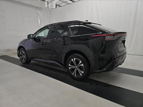 Heavy Metal w/Black Roof 2025 Toyota bZ4X XLE