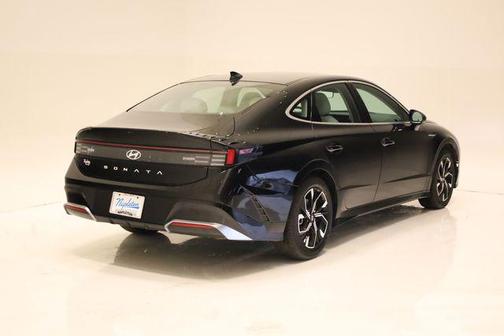 Abyss Black 2025 Hyundai SONATA SEL