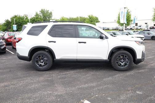 Platinum White 2026 Honda Pilot TrailSport