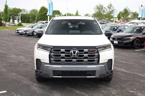 Platinum White 2026 Honda Pilot TrailSport