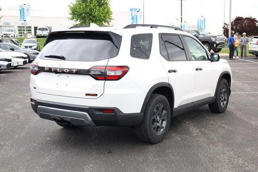 Platinum White 2026 Honda Pilot TrailSport