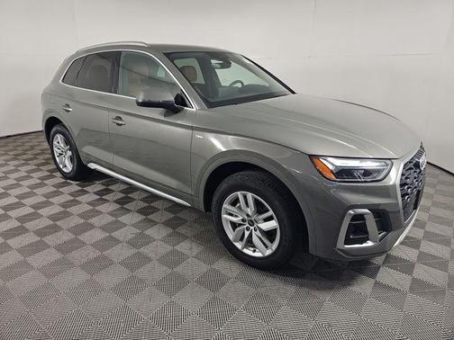 2023 Audi Q5 45 S line Premium