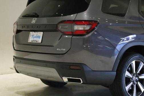 2023 Honda Pilot AWD Elite