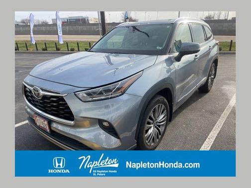 2022 Toyota Highlander Platinum