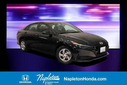 2023 Hyundai ELANTRA SE