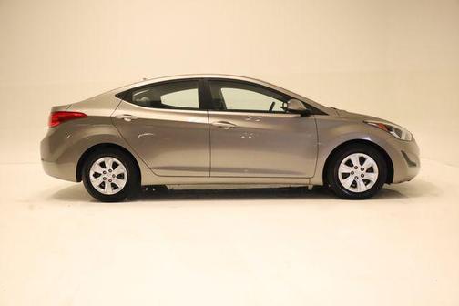 Desert Bronze 2016 Hyundai ELANTRA SE