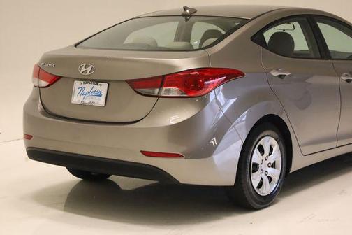 Desert Bronze 2016 Hyundai ELANTRA SE