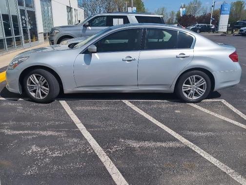 2012 INFINITI G37x Base