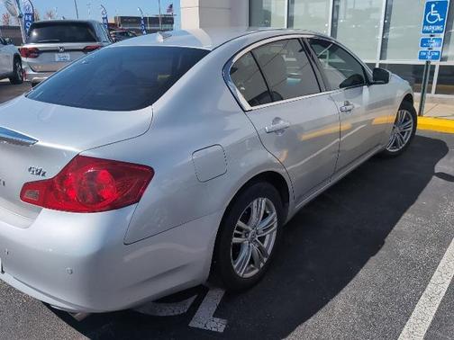 2012 INFINITI G37x Base