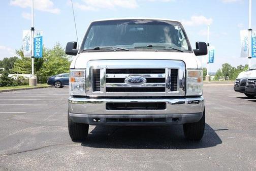 2010 Ford E350 Super Duty XLT