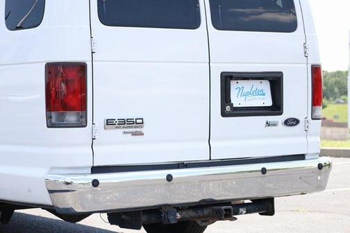 2010 Ford E350 Super Duty XLT