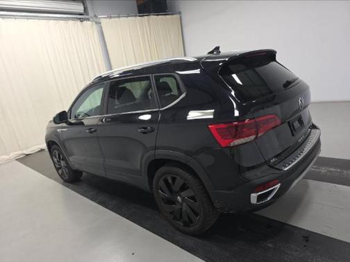 2024 Volkswagen Taos 1.5T SEL