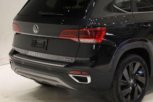 2024 Volkswagen Taos 1.5T SEL